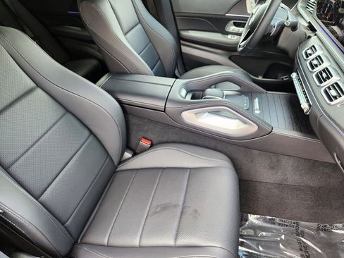 Used 2025 Mercedes-Benz GLE 350 4MATIC image 13