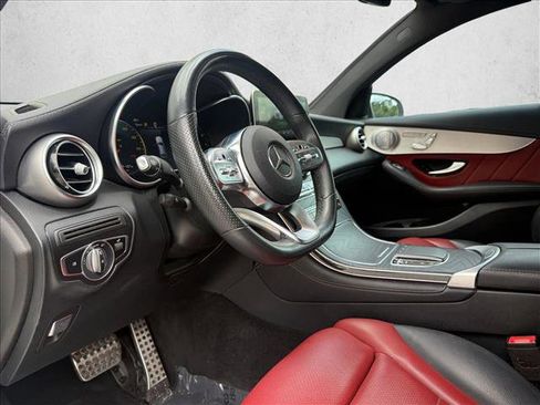 Used 2020 Mercedes-Benz GLC 300 4MATIC Coupe image 17