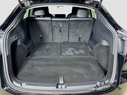 Used 2023 Tesla Model Y Long Range image 30
