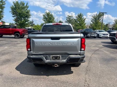 Used 2024 Chevrolet Colorado Z71 w/ Z71 Convenience Package 2 AWD/4WD image 6