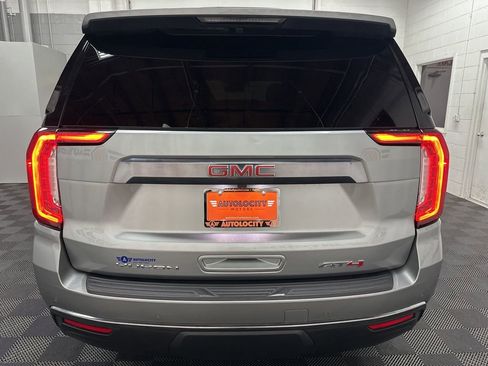 Used 2024 GMC Yukon AT4 w/ Technology Package AWD/4WD image 9
