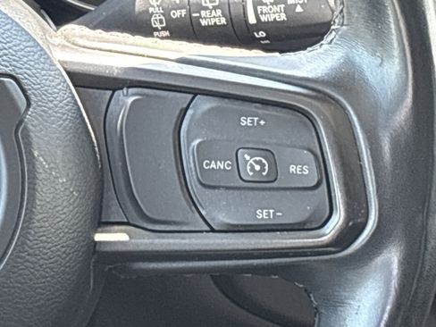 Used 2023 Jeep Wrangler Unlimited Sport AWD/4WD image 22