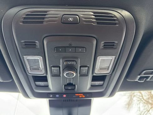 Used 2024 GMC Yukon Denali Ultimate AWD/4WD image 20