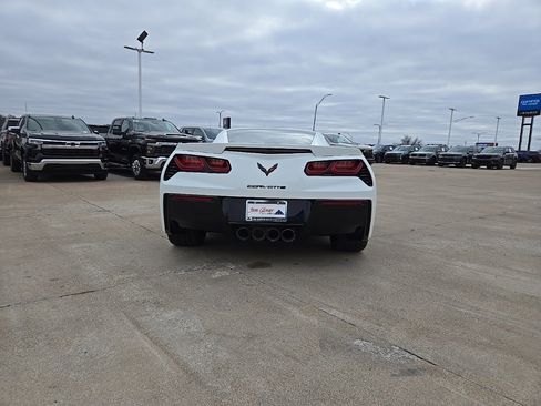 Used 2019 Chevrolet Corvette Stingray Coupe w/ Carbon Flash Badge Package image 6