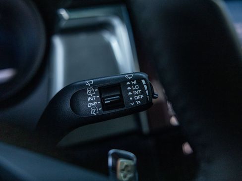 Certified 2026 Porsche Macan AWD/4WD image 47