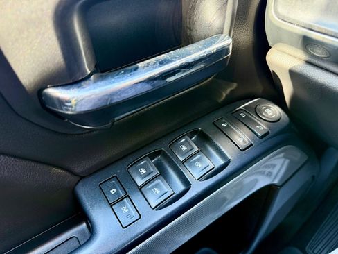 Used 2017 Chevrolet Silverado 1500 LT w/ All Star Edition AWD/4WD image 22