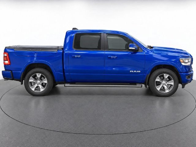 Used 2019 RAM 1500 Laramie AWD/4WD image 2