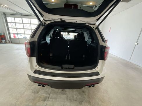 Used 2018 Ford Explorer Sport w/ Equipment Group 401A image 25