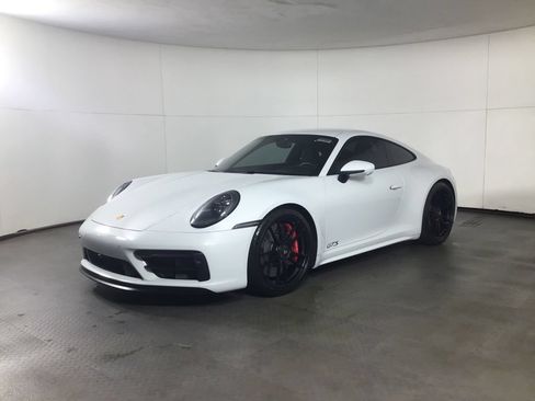 Certified 2022 Porsche 911 Carrera GTS RWD image 1