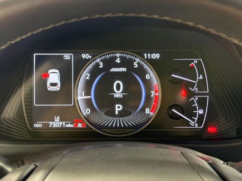 Used 2022 Lexus UX 200 w/ Accessory Package (Z2) FWD image 23