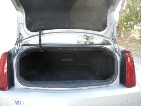 Used 2005 Cadillac STS w/ Preferred Equipment Group RWD image 26
