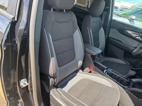 Used 2025 Chevrolet TrailBlazer LT w/ Driver Confidence Package AWD/4WD image 35