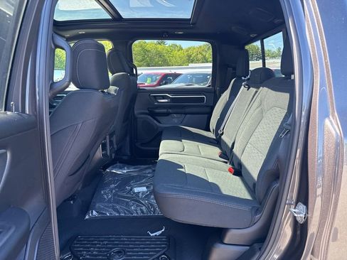 New 2026 RAM 1500 4x4 Crew Cab image 19