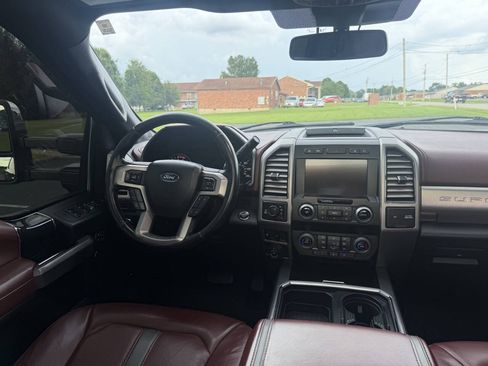 Used 2021 Ford F250 Platinum AWD/4WD image 26
