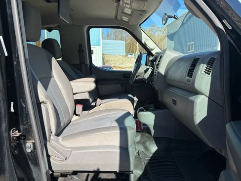Used 2019 Nissan NV 3500 S image 35