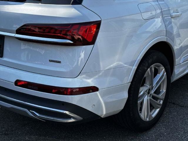 Used 2023 Audi Q7 3.0T Premium w/ Convenience Package AWD/4WD image 9