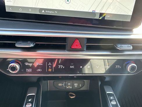 New 2025 Kia Sorento EX w/ Panoramic Sunroof Package AWD/4WD image 18