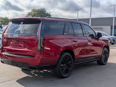 Used 2022 Cadillac Escalade Sport Platinum w/ Heavy-Duty Trailer Package AWD/4WD image 5