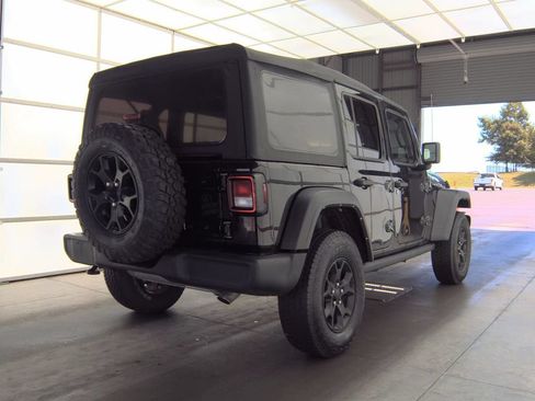 Used 2022 Jeep Wrangler Unlimited Sport AWD/4WD image 2