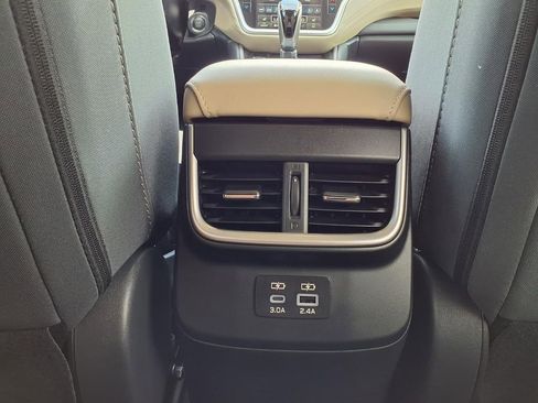 Certified 2025 Subaru Outback Premium w/ Popular Package #1A image 24