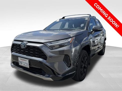 Used 2022 Toyota RAV4 SE w/ Convenience Package AWD/4WD image 1