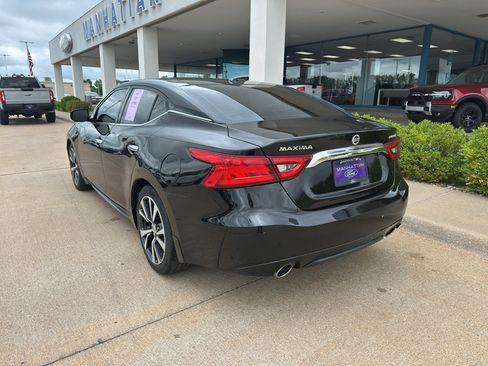 Used 2017 Nissan Maxima Platinum FWD image 6