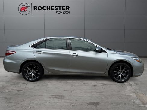 Certified 2017 Toyota Camry XSE FWD image 6