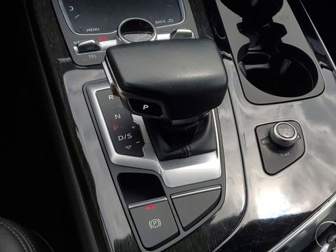 Used 2018 Audi Q7 3.0T Premium Plus AWD/4WD image 33