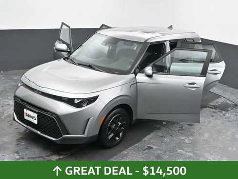 Used 2023 Kia Soul LX w/ Option Group 015 image 60