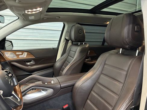 Used 2020 Mercedes-Benz GLS 450 4MATIC image 11