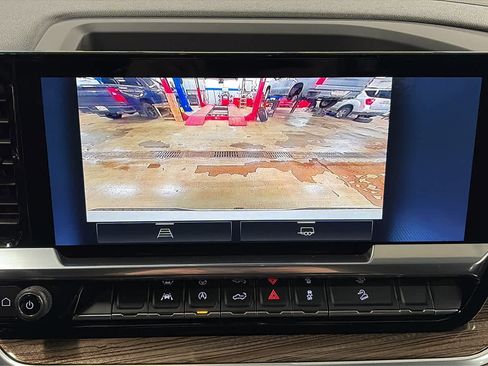 Certified 2022 Chevrolet Silverado 1500 RST image 16