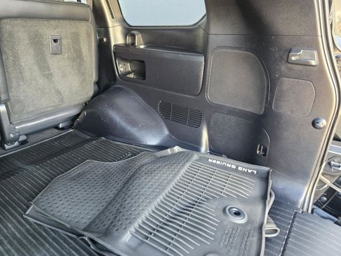 Used 2020 Toyota Land Cruiser Heritage Edition image 52