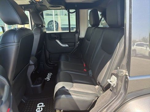 Used 2014 Jeep Wrangler Unlimited Sahara w/ Mopar Chrome Edition Group image 21
