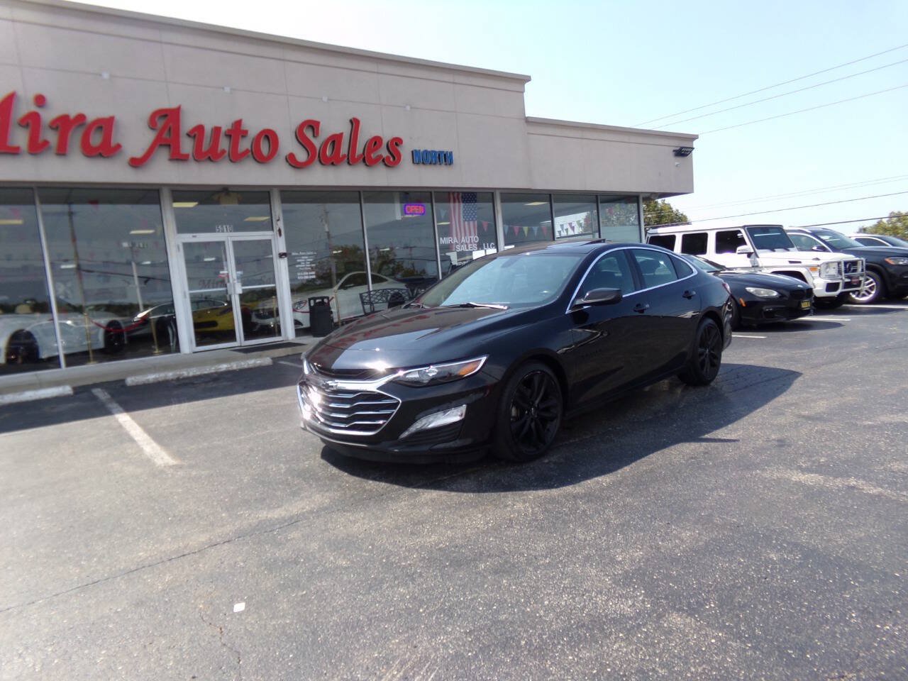 Used 2021 Chevrolet Malibu LT w/ Midnight Edition FWD image 2