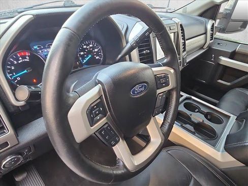 Used 2021 Ford F250 Lariat w/ Lariat Ultimate Package AWD/4WD image 10
