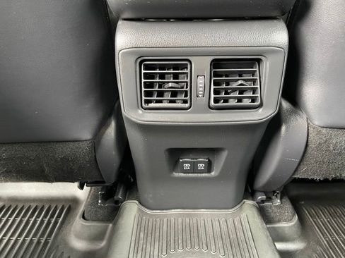 Used 2020 Toyota RAV4 XSE AWD/4WD image 18