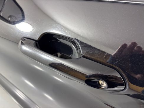 Used 2021 Ford Explorer ST image 12