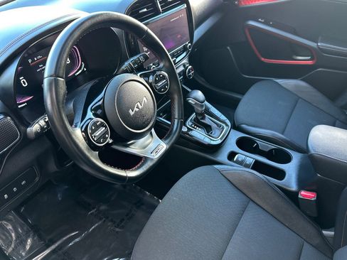 Used 2023 Kia Soul GT-Line w/ GT-Line Technology Package image 10