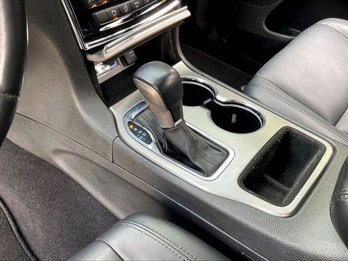 Certified 2020 Jeep Grand Cherokee Limited RWD image 33