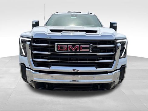 New 2026 GMC Sierra 2500 SLT w/ SLT Premium Package AWD/4WD image 2
