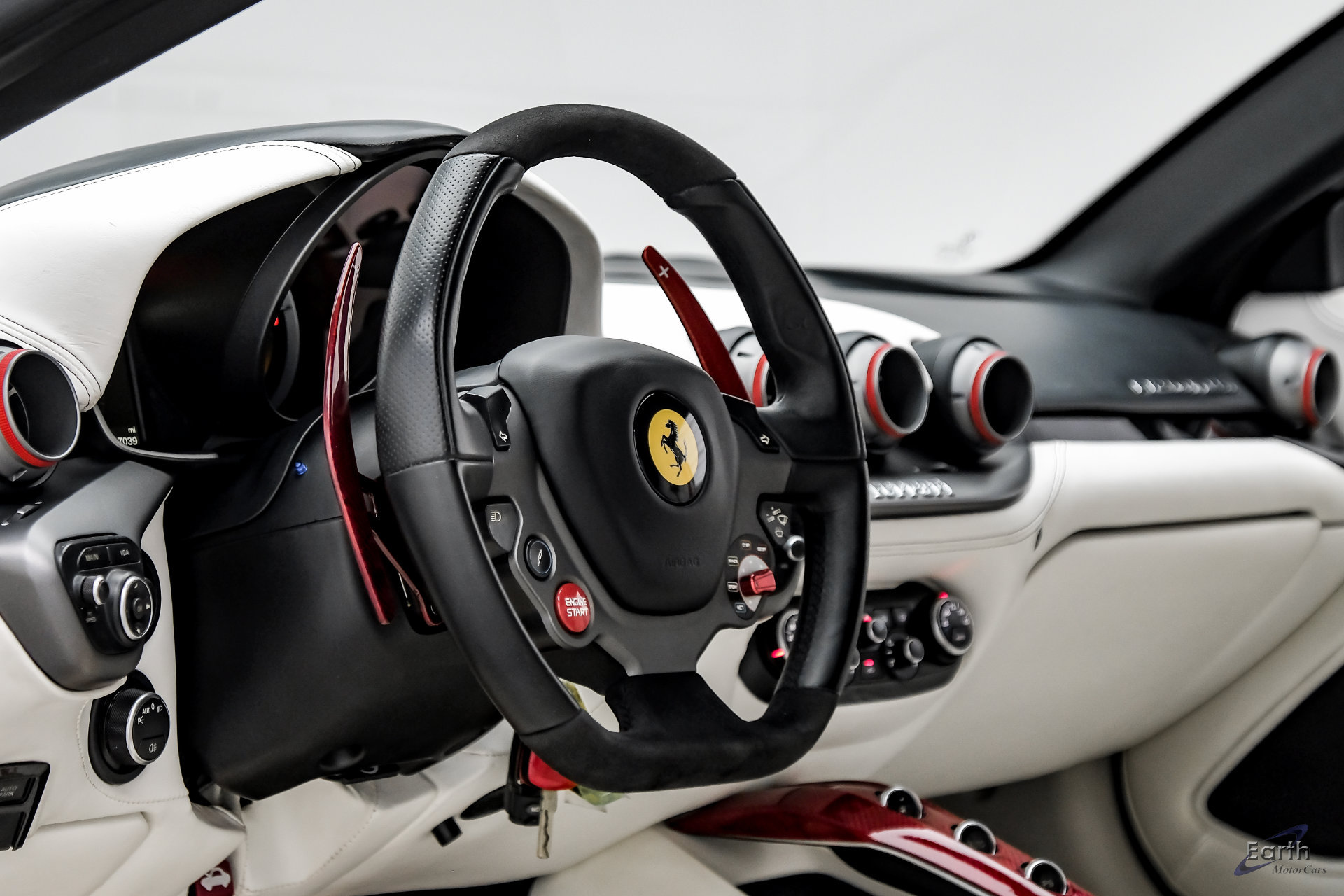 Used 2014 Ferrari F12 Berlinetta RWD image 61