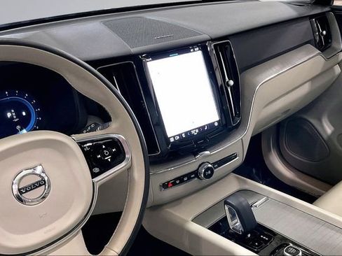 Certified 2024 Volvo XC60 B5 Plus w/ Protection Package Premier AWD/4WD image 9
