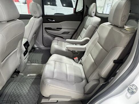 Used 2017 GMC Acadia SLT AWD/4WD image 9