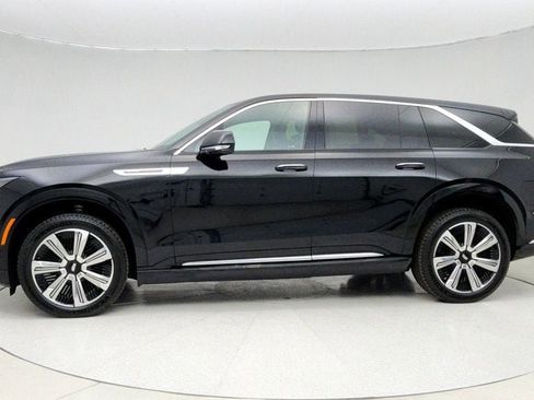 Used 2025 Cadillac Escalade IQ Luxury 2 image 8