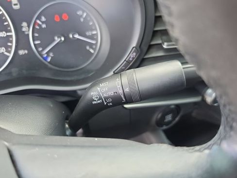 Used 2023 MAZDA MAZDA3 s FWD image 21