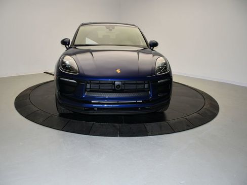 New 2026 Porsche Macan AWD/4WD image 10