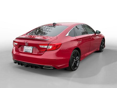 Used 2021 Honda Accord Sport image 5