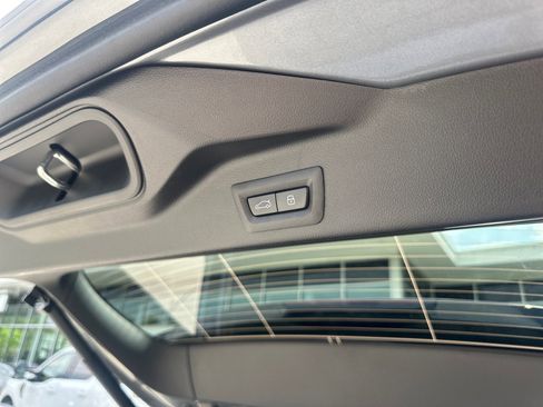 New 2026 BMW X5 sDrive40i w/ Executive Package RWD image 12