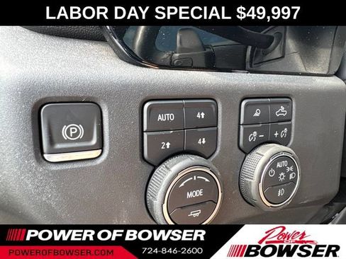 Certified 2022 Chevrolet Silverado 1500 LT Trail Boss w/ LT Trail Boss Premium Package AWD/4WD image 17