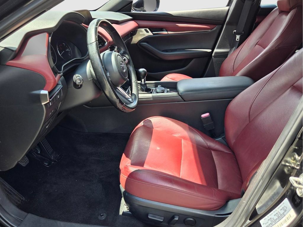Used 2021 MAZDA MAZDA3 s FWD image 4